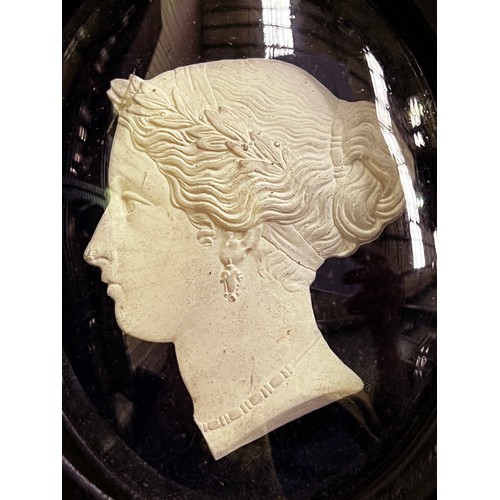 2 - Framed antique silhouette of Queen Victoria, approx 18cm x 16cm (2)