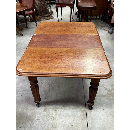 238 - Antique turned leg extension dining table, with extra leaf, approx 69cm H x 145cm W (leaf fitted) x ... 