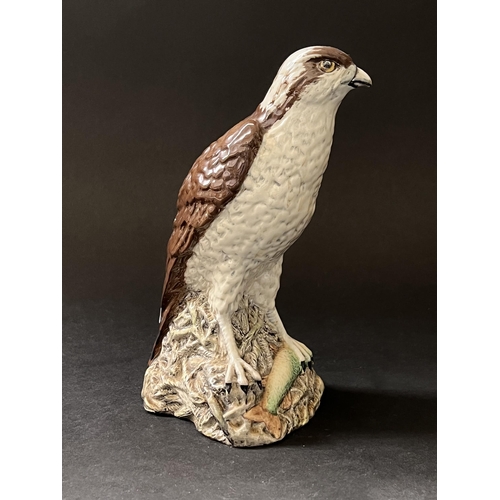 62 - Bottle of Beneagles Blended Scotch Whisky, presented in a Beswick ceramic Osprey decanter. This was ... 