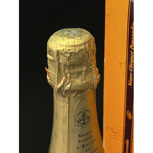 64 - Boxed Bottle Veuve Cliquot ponsardin Champagne