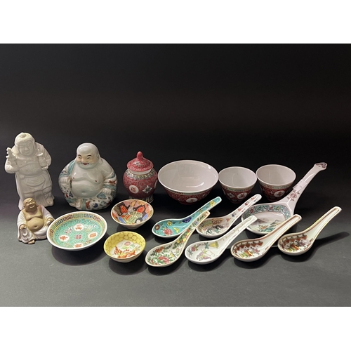 91 - Assortment of chinese pieces