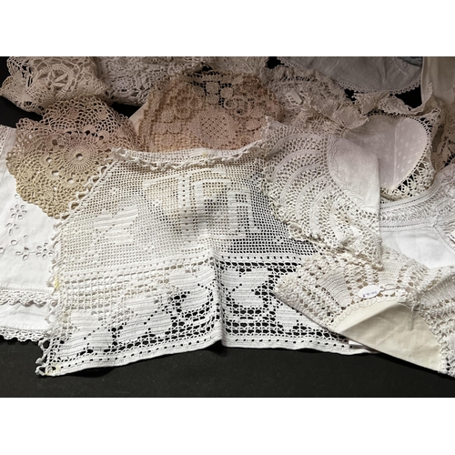 195 - Antique and vintage lace doilies and garment pieces  (No measurements for this lot)