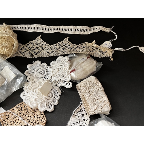 198 - Antique and vintage lace (No measurements for this lot)