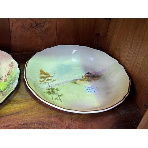 292 - Royal Doulton Bowls, approx 20cm Dia and smaller