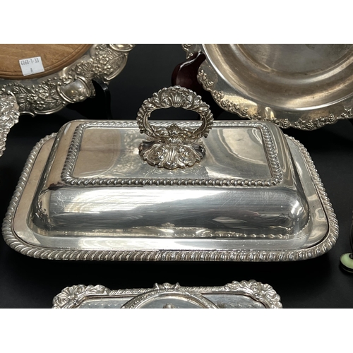 246 - Assortment of silver plate, to include bread board, tureen, butter dish etc, approx 30cm Dia and sma... 