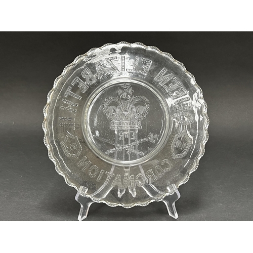 272 - Queen Elizabeth coronation glass plate 1953, approx 26cm Dia