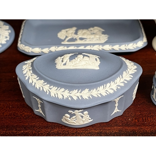 303 - Assortment of wedgwood to include candle holders, trinket boxes, vase, approx 15cm W and smaller