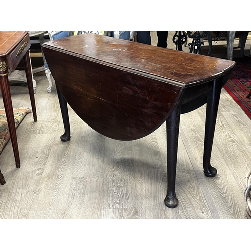 102 - Antique English George III Cuban mahogany drop side table, approx 71cm H x 120cm Dia with side up