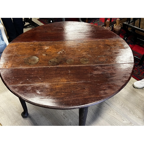 102 - Antique English George III Cuban mahogany drop side table, approx 71cm H x 120cm Dia with side up