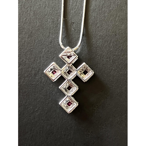 154 - 18kt Italian 18ct White Gold Chain with Diamond 6 Ruby Cross, featuring a border of 67 princess cut ... 