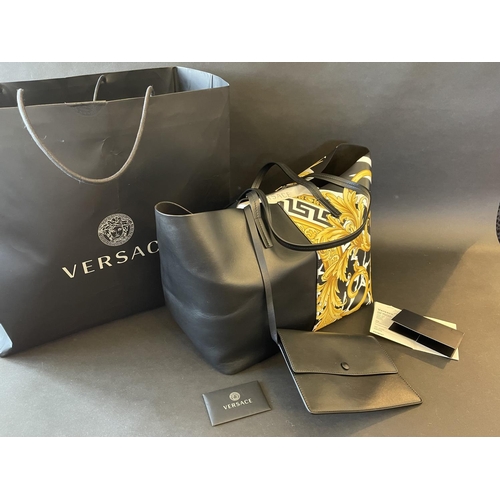 161 - New & Unused Versace 'Barocco' Print Shopping Tote 
(DBFG483 DV2WGV DNOBT 1999)

Be bold, be daring,... 