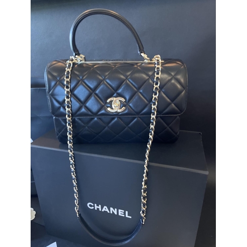 163 - New & Unused Chanel 2019 Trendy CC Medium Flap Bag with Top Handle A69923 Y60767 94305

Features Bla... 