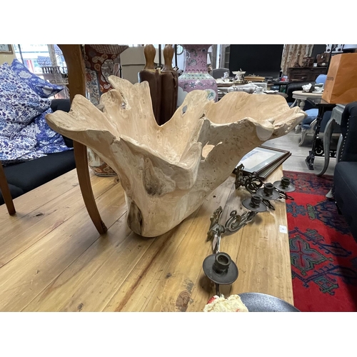 112 - Unique tree root sculpture ? in the form of a large bowl or coffee table base, approx 44cm H x 82cm ... 