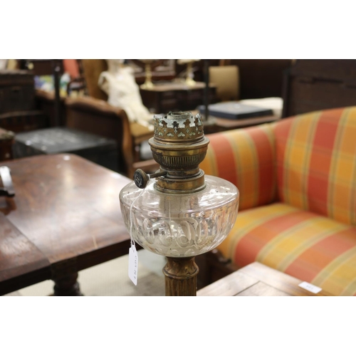 107 - Antique French oil lamp, with clear glass reservoir, approx 37cm H