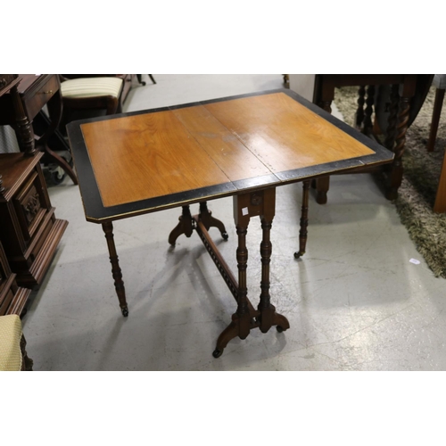 135 - Late Victorian ebonised edge walnut sutherland table, approx 64cm H x 76cm W x 93cm D (opened)