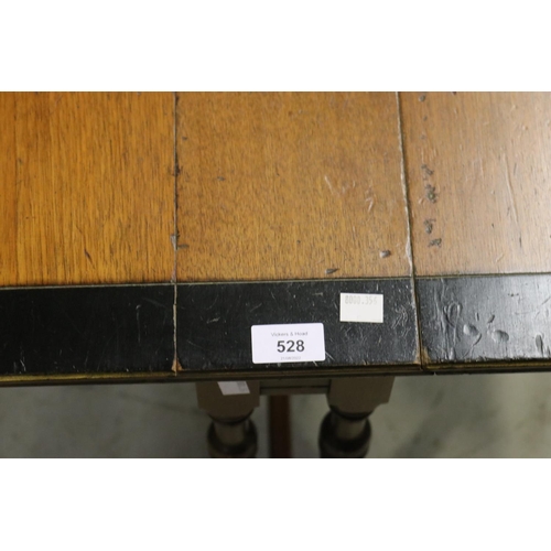 135 - Late Victorian ebonised edge walnut sutherland table, approx 64cm H x 76cm W x 93cm D (opened)