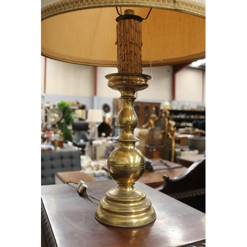 150 - Brass table lamp with candle, unknown working condition, approx 46cm H (ex shade)