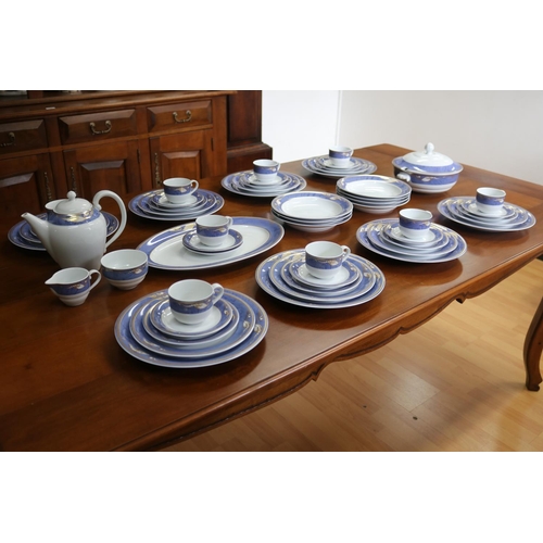 65 - Royal Copenhagen blue magnolia porcelain dinner service for eight and extras, two side plates has ch... 