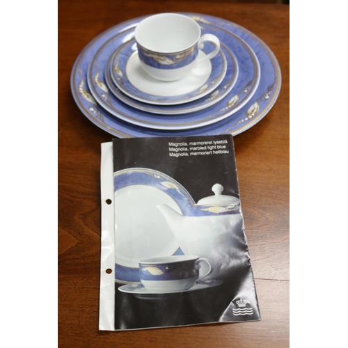 65 - Royal Copenhagen blue magnolia porcelain dinner service for eight and extras, two side plates has ch... 