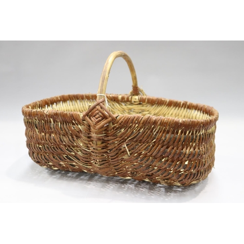 104 - French woven pickers basket, approx 35cm H (including handle) x 55cm W x 35cm D