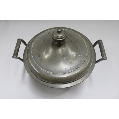 61 - French pewter lidded tureen, approx 24cm H x 29cm W (including handles)