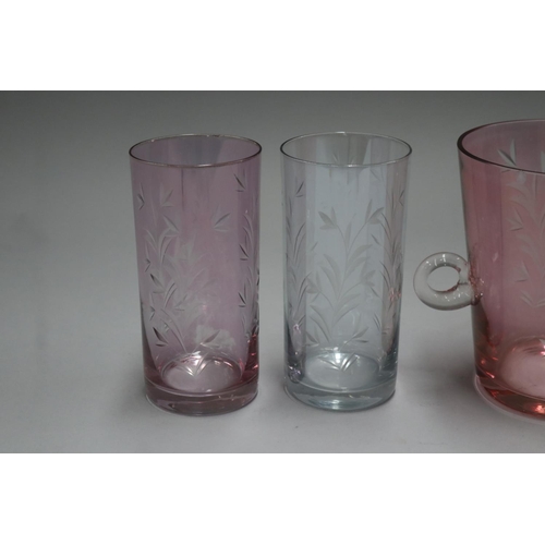 69 - Vintage ice bucket and four glasses, each approx 15cm H (5)