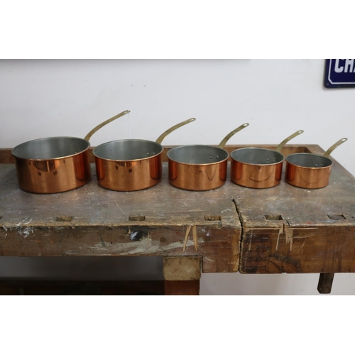 1108 - Set of five French graduating copper & brass saucepans, approx 21cm Dia (ex handle) and smaller (5)