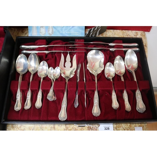 1638 - Canteen of Mexican silver cutlery, marked STERLING 925 PEDA MEX, approx 2770 grams excluding knives,... 