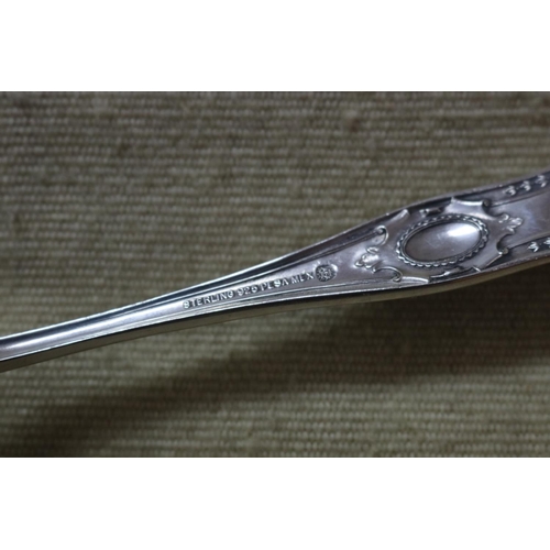 1638 - Canteen of Mexican silver cutlery, marked STERLING 925 PEDA MEX, approx 2770 grams excluding knives,... 