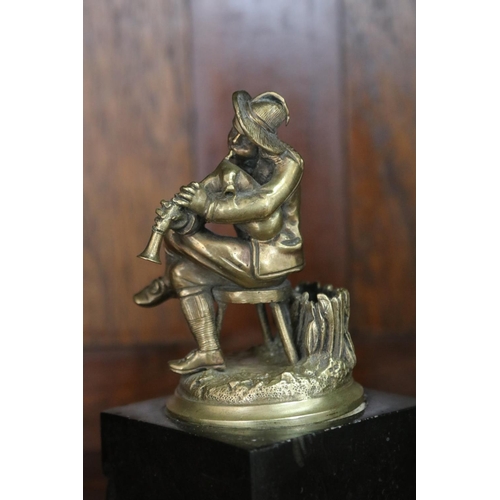 1688 - Unknown antique bronze figure of a man playing bagpipes on black marble base, unmarked, approx 16cm ... 