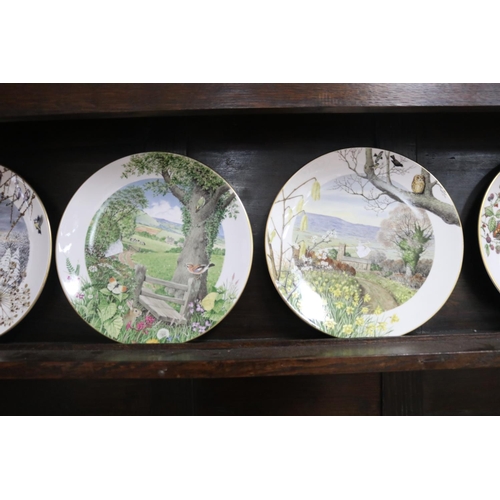 1738 - Set of twelve Royal Worcester cabinet plates, each approx 23.5cm Dia (12)