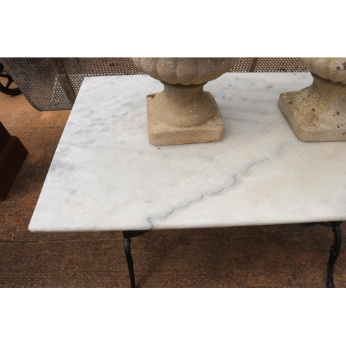 1779 - Vintage French marble topped bistro table with painted iron frame, approx 71cm H x 100cm L x 59.5cm ... 