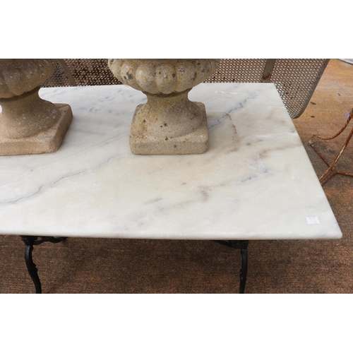 1779 - Vintage French marble topped bistro table with painted iron frame, approx 71cm H x 100cm L x 59.5cm ... 