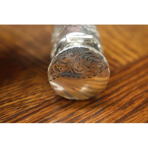 1647 - Hallmarked sterling silver scent bottle, approx 7cm H