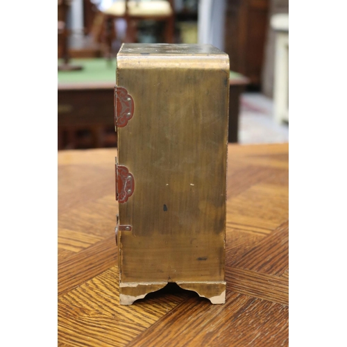 1667 - Antique Japanese export lacquered table top cabinet, approx 20cm H x 15cm W x 8.5cm D