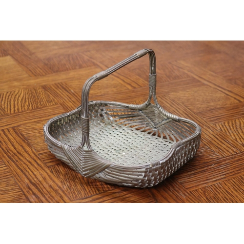 1668 - Decorative plated woven basket, approx 14cm H (including handle) x 20cm W x 17cm D