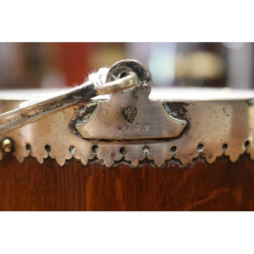 1669 - Antique wooden ice bucket, with ceramic liner, approx 14cm H (excluding handle) x 16cm Dia