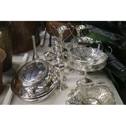 210 - Assortment of silver plate, to include jugs, entree dish, pepper and salts etc
approx 20cm H and sho... 