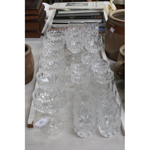 260 - Assortment of glassware, approx 14.5cm H and shorter