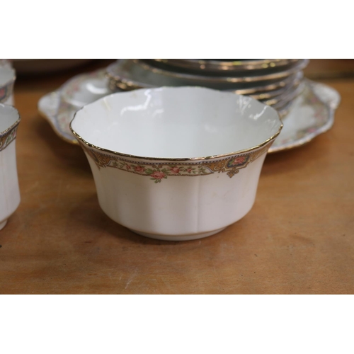 330 - Part Fenton, Paladin pattern service to include cups, saucers, creamer, sugar bowl, etc