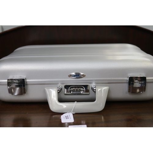 333 - Metal briefcase, Zero by Halliburton, approx 35cm H (excluding handle) x 45cm W x 12cm D