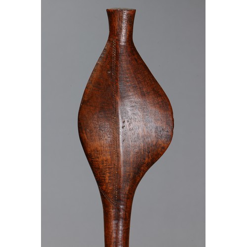 30 - Superb Rare Rennel Island Club with binding, Solomon Islands. Carved and engraved hardwood and fibre... 