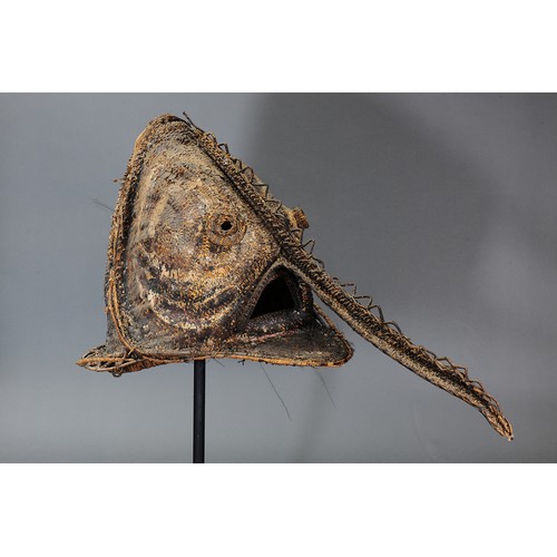 89 - Fine early Large Kapriman Initiation Mask, Blackwater River, Papua New Guinea. Woven natural fibre a... 