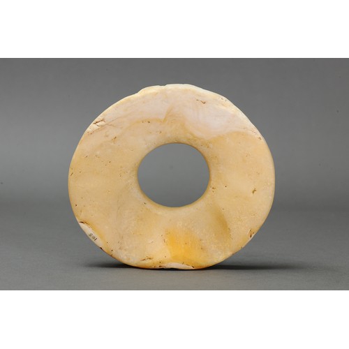 141 - Fine early Large Barava Clamshell Currency Ring, New Georgia, Solomon Islands. Carved tridacna clam ... 