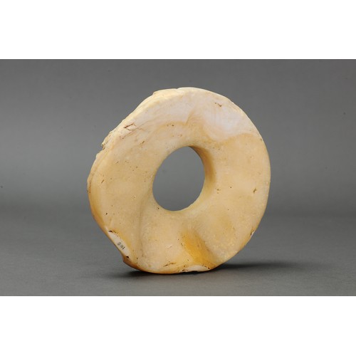 141 - Fine early Large Barava Clamshell Currency Ring, New Georgia, Solomon Islands. Carved tridacna clam ... 