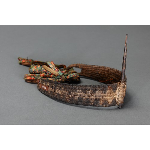 149 - Rare Fly River Headdress with spike, Papua New Guinea. Carved wood and woven natural fibre and natur... 