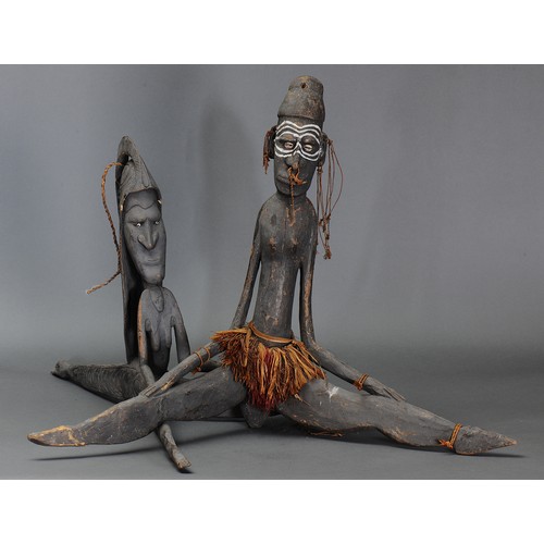 346 - Pair of late 20th Century Iatmul House Post Figures with Splayed legs, Papua New Guinea. Carved and ... 