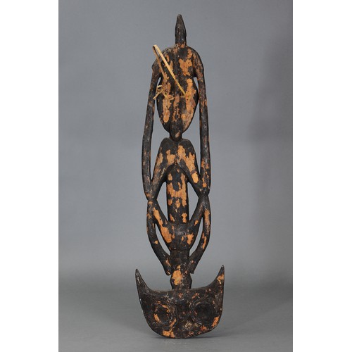 344 - Iatmul Openwork Suspension Hook Carving, Papua New Guinea. Carved and engraved hardwood and natural ... 