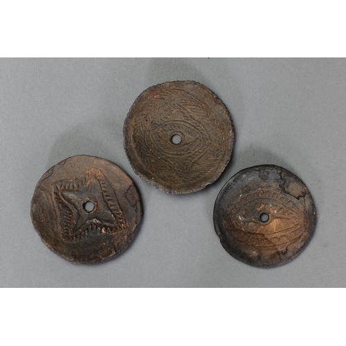 320 - Group of 3 Abelam Yam harvest Spinning Tops, Papua New Guinea. Carved and engraved coconut husk and ... 