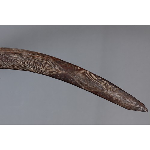 164 - Early Engraved Boomerang, Western New South Wales / Southern Queensland. Carved and engraved hardwoo... 